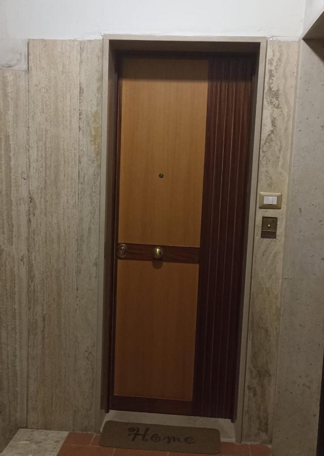 Ampio E Confortevole Sabu Vicino Metro Rione Alto