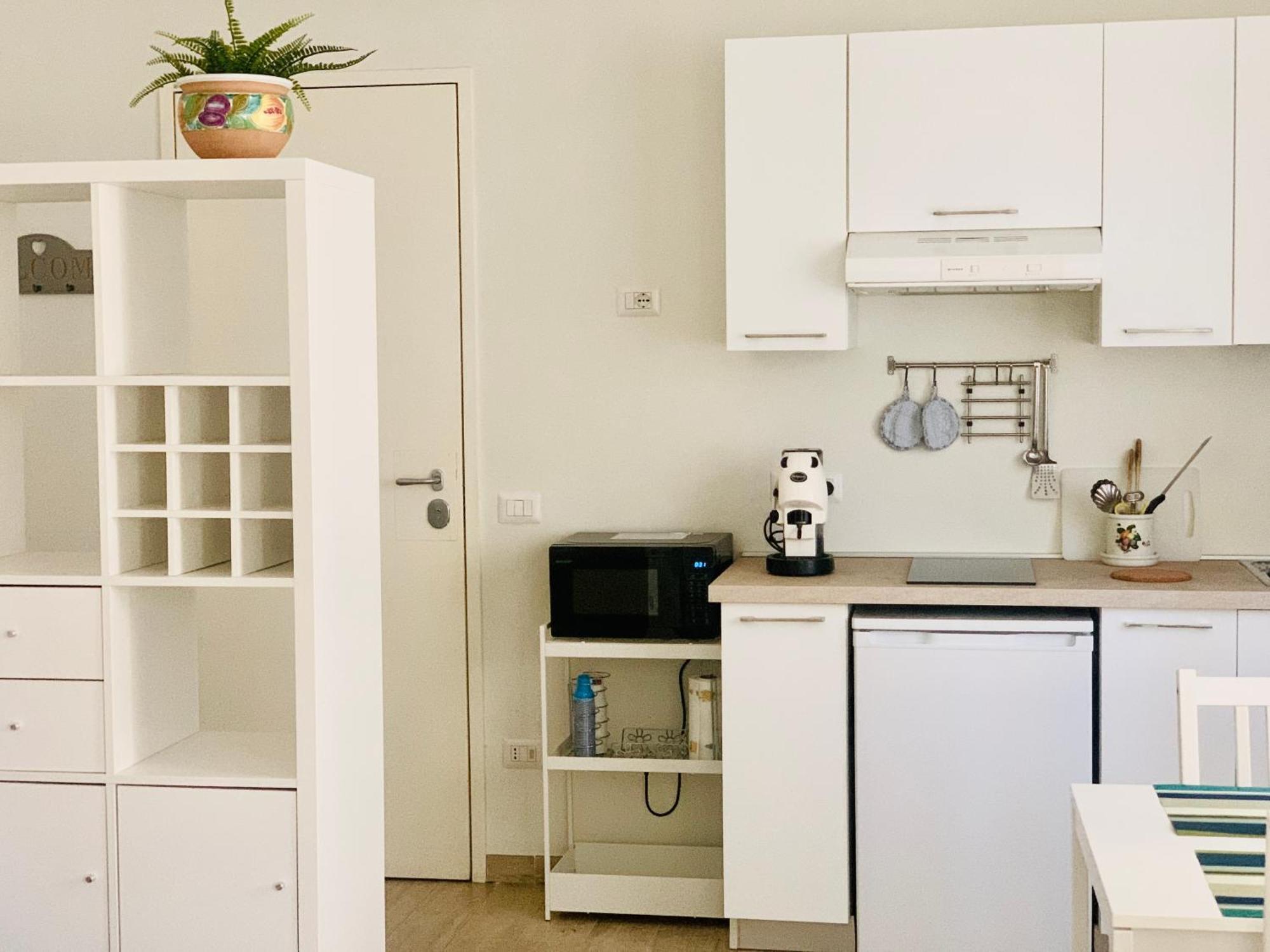 Casa vacanze Ampio E Confortevole Sabu Vicino Metro Rione Alto Napoli